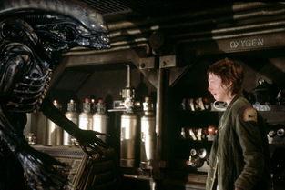 异形4在线观看完整版,全面入侵，宇宙惊悚再升级