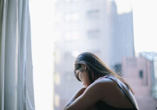 日死女人在线观看,一场跨越时空的惊悚悬疑之旅