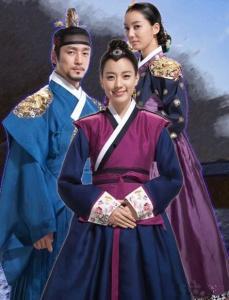 同伊 电视剧在线观看,穿越时空的浪漫传奇，在线观看重温经典