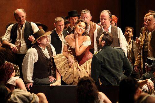 卡门歌剧在线观看,激情与命运，在线欣赏这部经典歌剧的视听盛宴